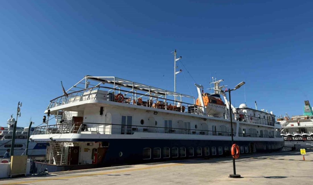 Muğla’nın Bodrum ilçesine ilk ziyaretlerini yapan “World Traveller” ve “Douglas