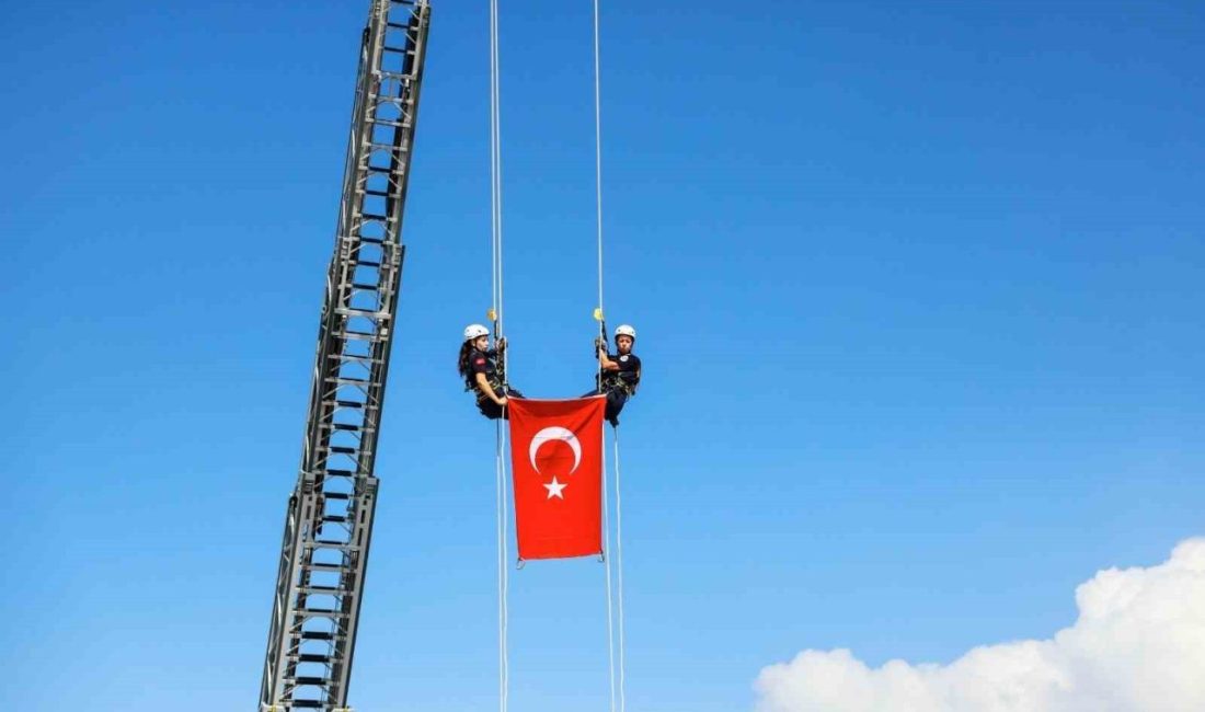 Bursa’da 17 Ağustos Marmara Depremi’nin 27’nci yıl dönümünde düzenlenen programda,