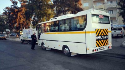 İzmir Büyükşehir Belediyesi, il genelinde servis aracı sayısını artırmak için