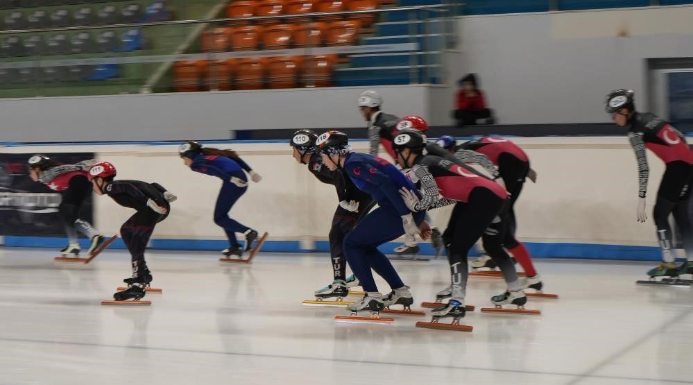 Türkiye Buz Pateni Federasyonu ile Erzurum Gençlik ve Spor İl
