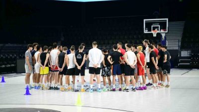 Geçen sezon şampiyon olarak Basketbol Süper Ligi’ne yükselen Çayırova Belediyesi