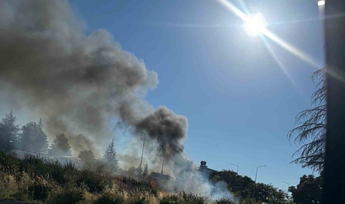 Eskişehir Çevre Yolu’nda seyir halindeyken alev alan araç kullanılamaz hale