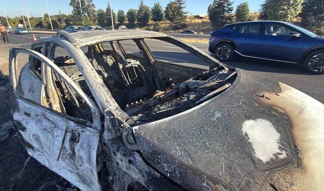 Eskişehir Çevre Yolu’nda bir otomobilde çıkan yangında 3 kişi yaralandı.