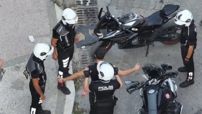 Edirne’de motorlu narkotik polisleri, uyuşturucu madde ticareti ve kullanımının önlenmesine