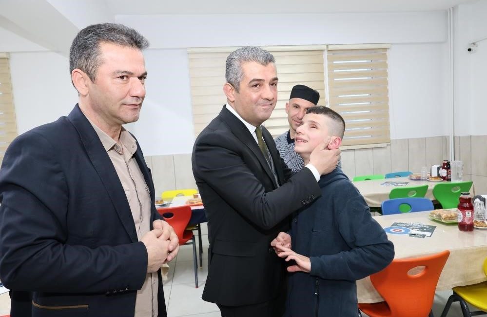 Millî Eğitim Bakanlığı, özel eğitim hizmetlerini erken çocukluktan yetişkinliğe uzanan