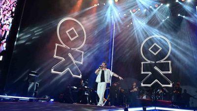 Erzurum Kültür Yolu Festivali’nin ilk gününde sahne alan sevilen sanatçı