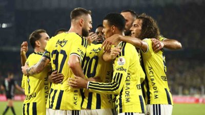 Trendyol Süper Lig’de Konyaspor’u 4-2 mağlup eden Fenerbahçe, bu sezonki