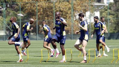Fenerbahçe, 26 Ağustos Çarşamba günü deplasmanda Fransız ekibi Lyon ile