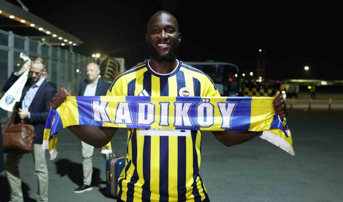 Fenerbahçe’nin yeni transferi Belçikalı forvet Romelu Lukaku, İstanbul’a geldi. Fenerbahçe,