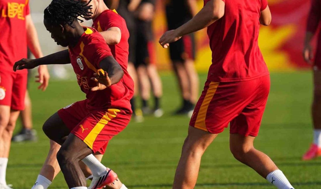 Galatasaray, yeni sezon hazırlıklarını bugün yaptığı antrenmanla sürdürdü. Kemerburgaz Metin