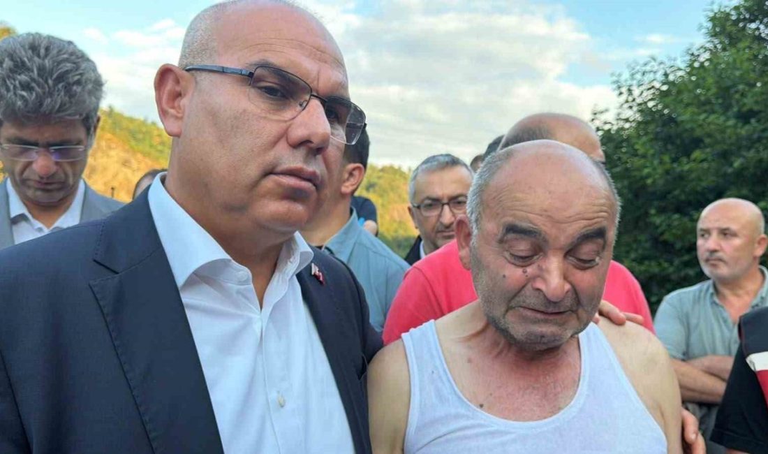 Giresun’un Görele ilçesinde şiddetli yağışın ardından derenin taşması sonucu sel