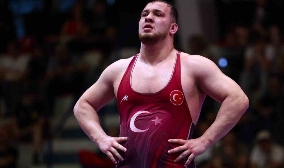Akdeniz Oyunları’nda serbest stil 125 kiloda mindere çıkan milli güreşçi
