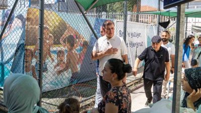 İzmir Büyükşehir Belediye Başkanı Dr. Cemil Tugay, Konak Pazaryeri Mahallesi’nde