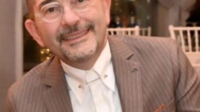 İstanbul Beyoğlu’nda yaşayan ve yıllarca İtalyan liselerinde öğretmenlik yapan İtalyan