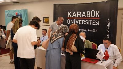 Karabük Üniversitesi(KBÜ), 2026 tercih dönemi kapsamında İzmir’de düzenlenen Üniversite Tercih