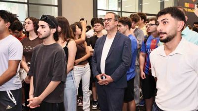 Önceki Dönem Gençlik ve Spor Bakanı, AK Parti İzmir Milletvekili