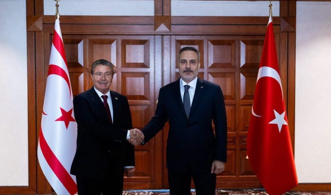 Kuzey Kıbrıs Türk Cumhuriyeti (KKTC) Başbakanı Ünal Üstel, Dışişleri Bakanı