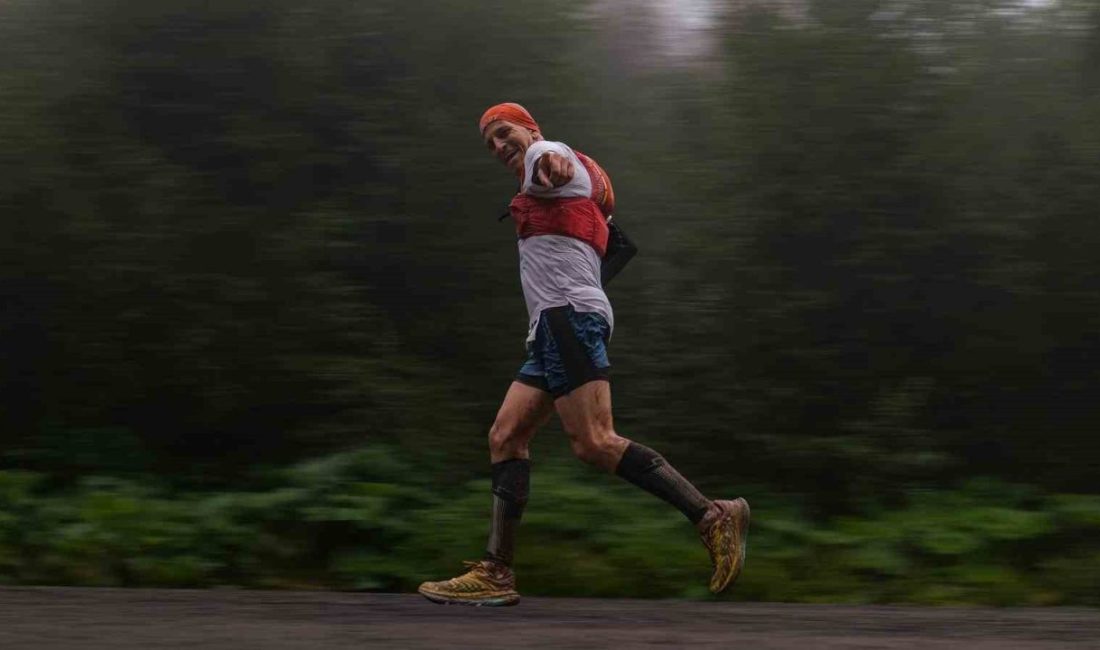 Kartepe Kuzuyayla’da 905 sporcu, zirveye ulaşmak için kıyasıya mücadele etti.