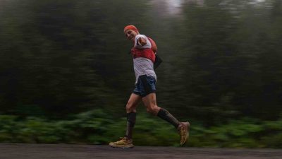 Kartepe Kuzuyayla’da 905 sporcu, zirveye ulaşmak için kıyasıya mücadele etti.