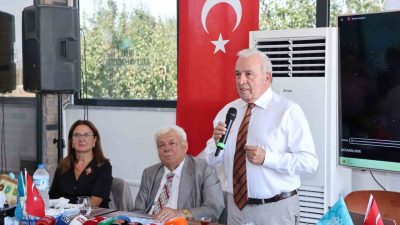 Nilüfer Belediye Başkanı Şadi Özdemir, basın mensuplarıyla bir araya geldiği