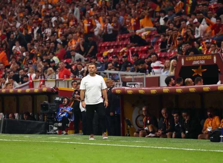 Galatasaray Teknik Direktörü Okan Buruk, Göztepe galibiyetinin ardından yaptığı açıklamada,