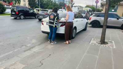 İstanbul Esenyurt’ta trafikte sorun yaşadığı sürücüye yol vermeyerek önüne geçen