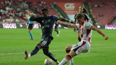 Trendyol Süper Lig’in 3. haftasında Samsunspor, sahasında Fenerbahçe ile karşılaşıyor.