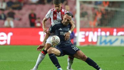 Trendyol Süper Lig’in 3. haftasında Samsunspor, sahasında karşılaştığı Fenerbahçe’ye 2-0