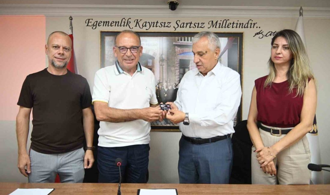 Turgutlu Belediyespor, yeni sezon öncesi taraftarlarla kulüp arasındaki bağı güçlendirmek