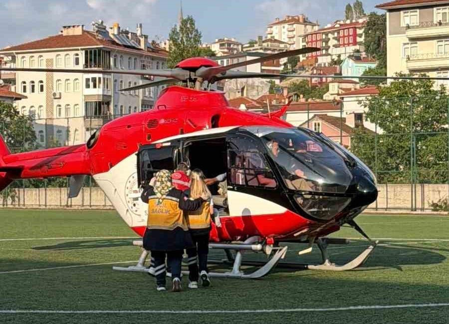 Kastamonu’nun Doğanyurt ilçesinde üzerine kaynar su dökülen bebek, ambulans helikopterle