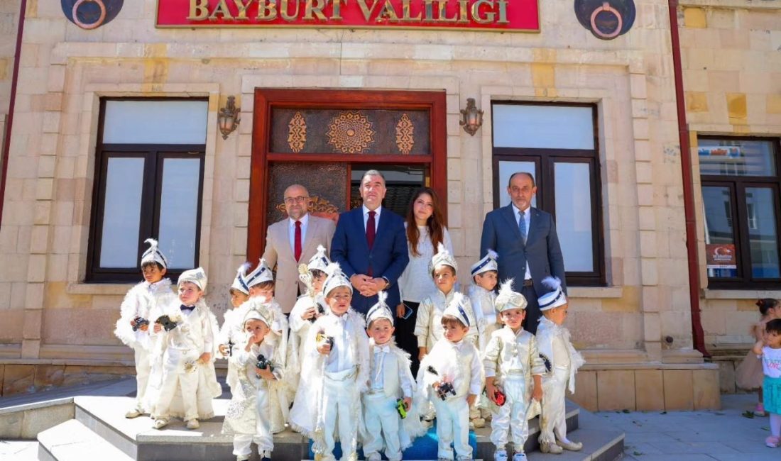 Bayburt Valisi Mustafa Eldivan, Erzurum Vakıflar Bölge Müdürlüğünce düzenlenen II.