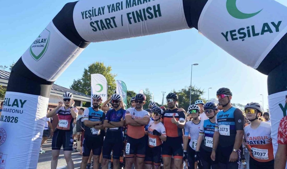 Türkiye Yeşilay Cemiyeti tarafından düzenlenen Yeşilay Yarı Maratonu, yaklaşık bin