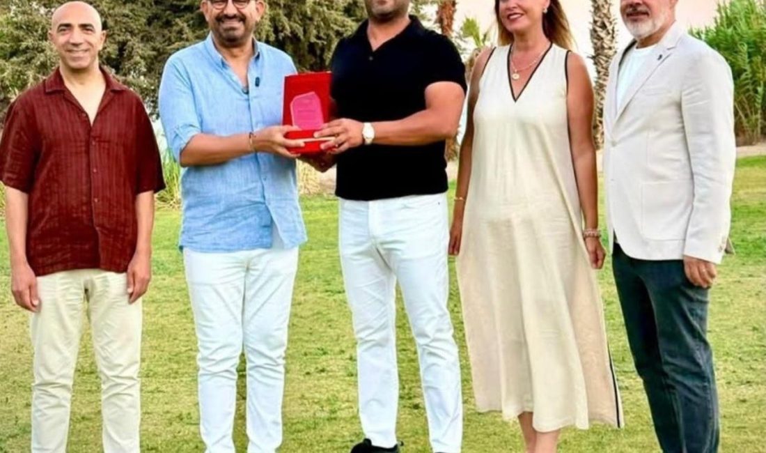İzmir’in Çeşme ilçesinde, yüksek lisans tezini hayata geçirerek tesisinin elektriğini