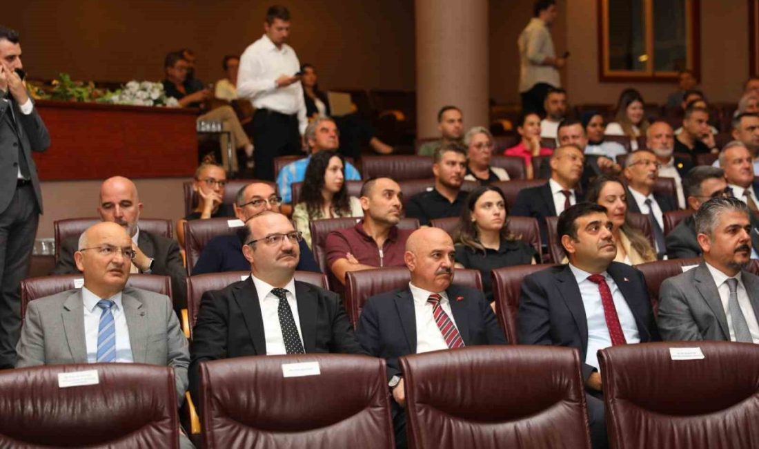 Atatürk Üniversitesi Rektörü Prof. Dr. Ahmet Hacımüftüoğlu, YÖK Başkanı Prof.