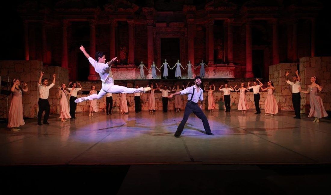 Denizli Büyükşehir Belediyesi ev sahipliğinde düzenlenen 2. Denizli Opera ve