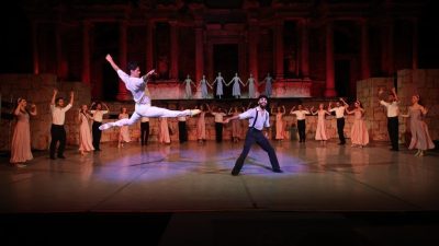 Denizli Büyükşehir Belediyesi ev sahipliğinde düzenlenen 2. Denizli Opera ve