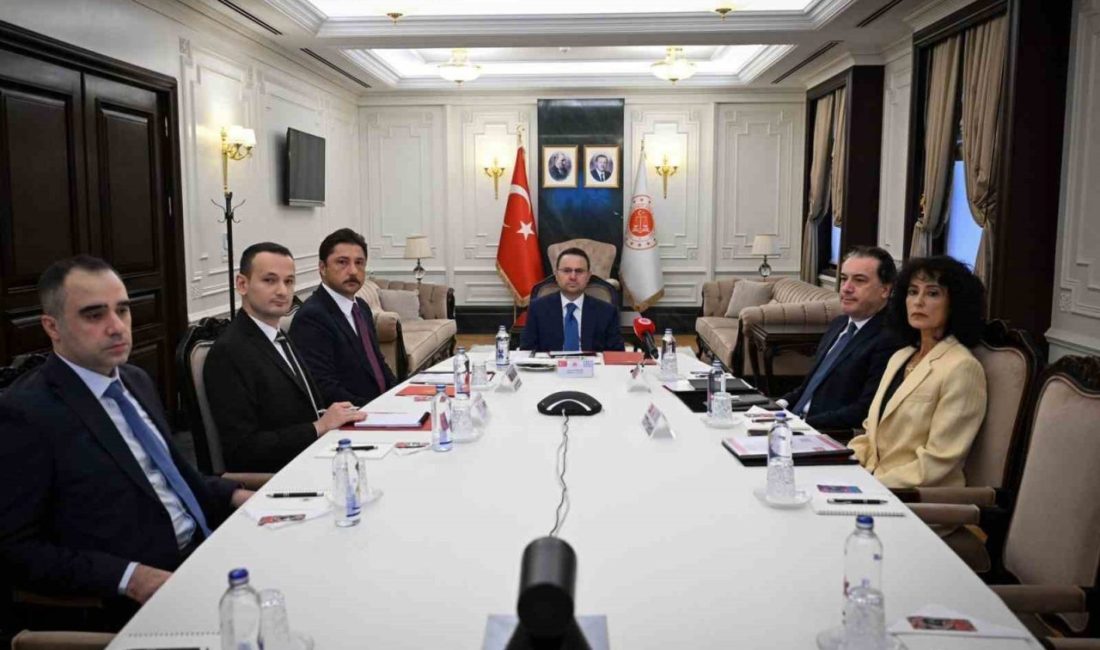 Adalet Bakanı Akın Gürlek, Yunanistan Adalet Bakanı Floridis ile gerçekleştirdiği