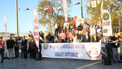 İstanbul Kadıköy’de kademeli emeklilik talebiyle basın açıklaması düzenlendi. Açıklamada vatandaşlar,