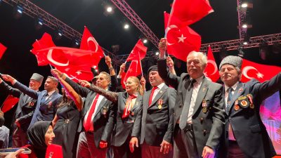 Uluslararası İş İnsanları Derneği (UİKAD) Başkanı Arzu Yılmaz’ın organizasyonuyla, 19