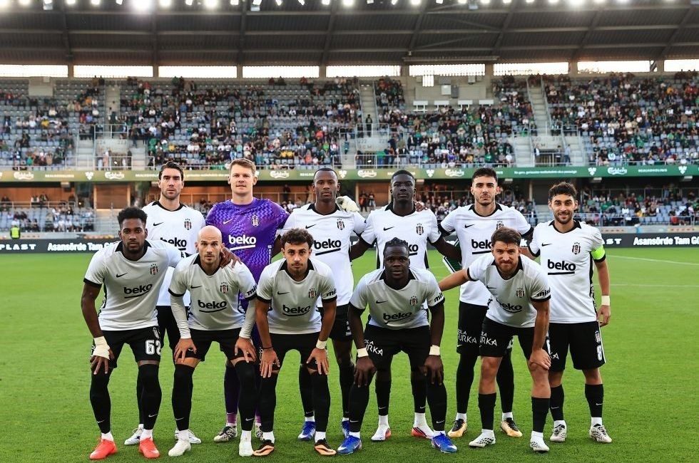 Beşiktaş, 2026-2027 futbol sezonunun birinci transfer döneminde 10 futbolcuyu kadrosuna