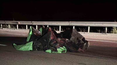 Çanakkale’nin Ezine ilçesinde yolun karşısına geçerken bir aracın çarptığı 97
