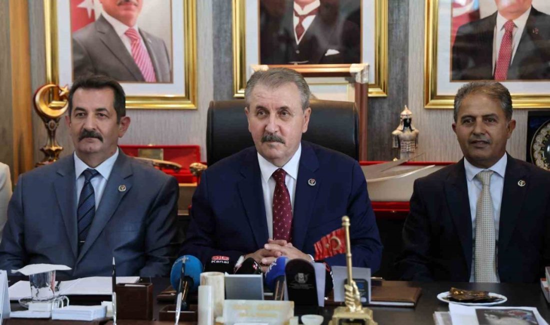 Büyük Birlik Partisi (BBP) Genel Başkanı Mustafa Destici, Sivas’ta terörsüz