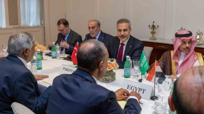 Dışişleri Bakanı Hakan Fidan, Türkiye-Mısır-Pakistan-Suudi Arabistan Dışişleri Bakanları Toplantısı’na katıldı.
