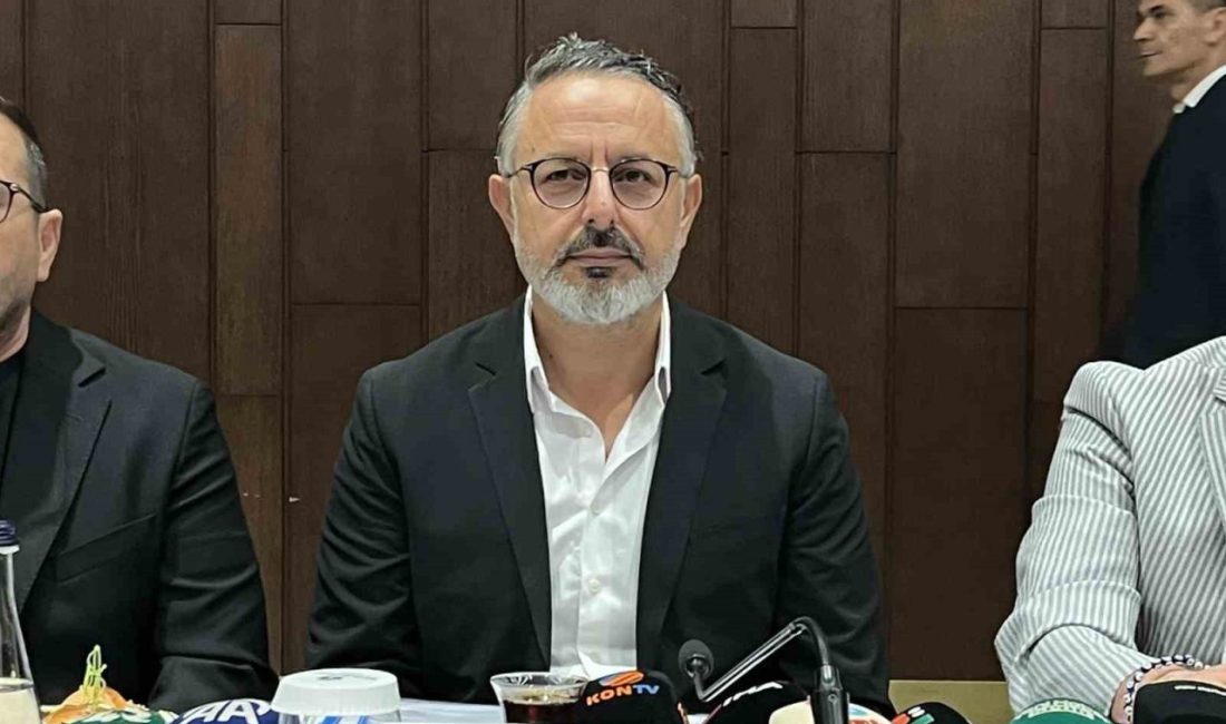 Eski Konyaspor Başkanı Ömer Korkmaz, eski yöneticilere ve ailelerine yönelik