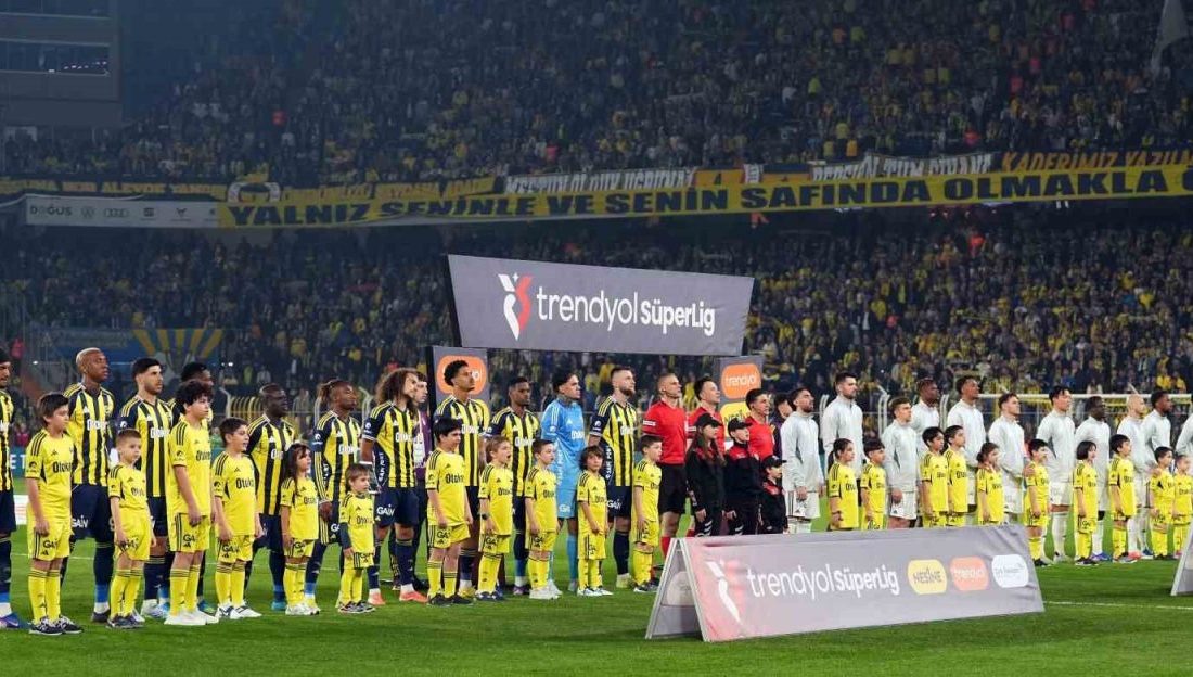 Fenerbahçe ile Beşiktaşü yarın oynayacakları derbiyle toplamda 365. kez rakip