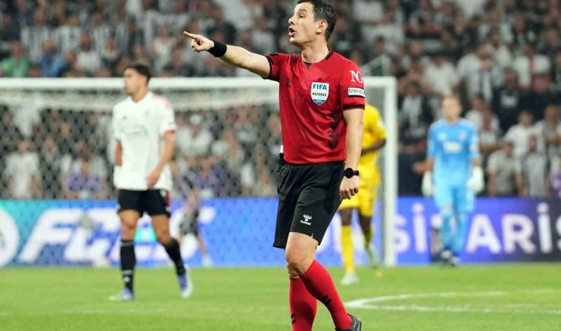 FIFA kokartlı hakem Halil Umut Meler, kariyerinde 4. kez Fenerbahçe-Beşiktaş