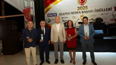 İhlas Haber Ajansı ( ) muhabirlerinden Vildan Rende, Alanya Aktif