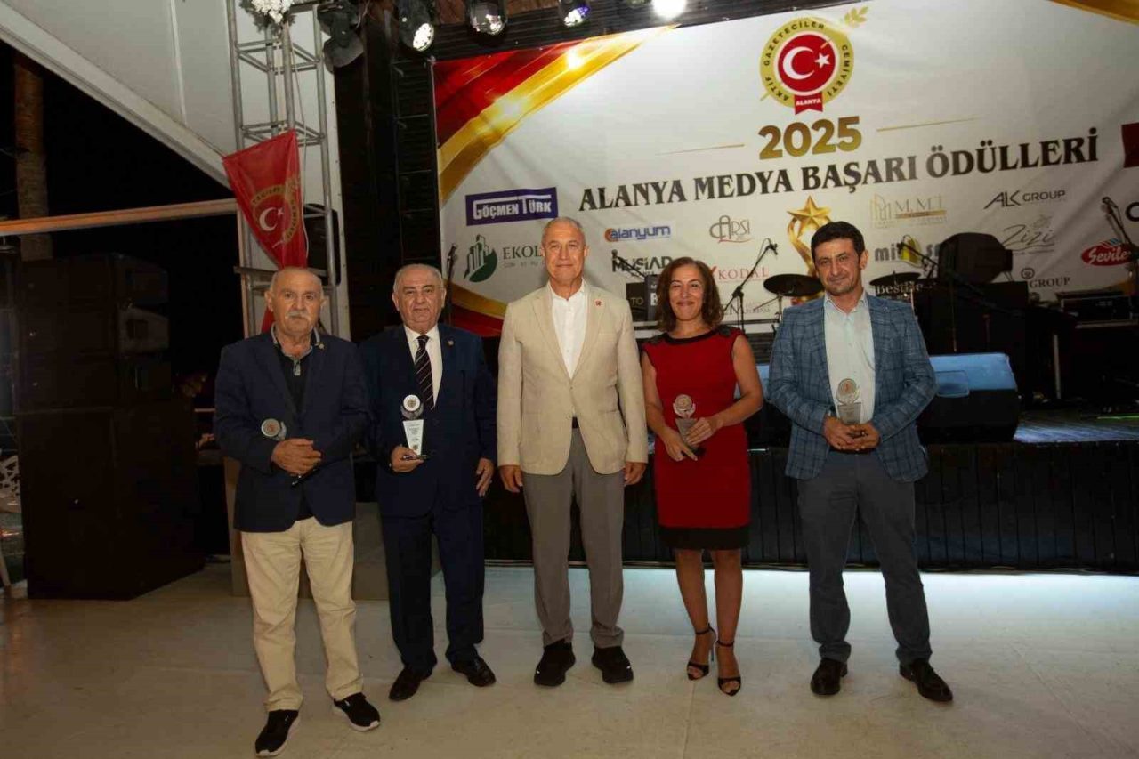 İhlas Haber Ajansı ( ) muhabirlerinden Vildan Rende, Alanya Aktif