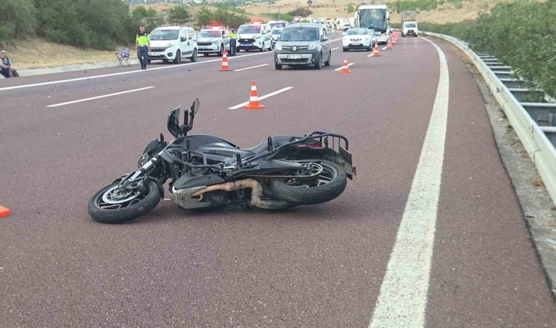 Bursa’da Gebze-Orhangazi-İzmir otoyolunda kamyona arkadan çarpan motosikletin sürücüsü hayatını kaybetti.