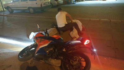 Ankara’nın Keçiören ilçesinde bir motosikleti çaldığı tespit edilen 2 şüpheli,